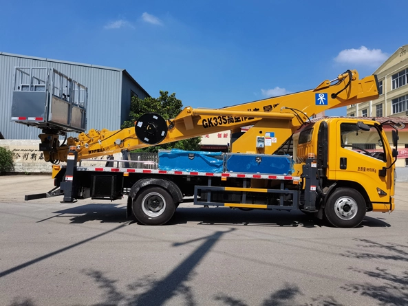 rear mount bucket truck
