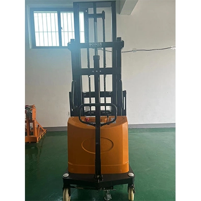 semi electric forklift truck 3