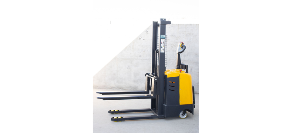 Semi-electric-forklift-truck-01.jpg